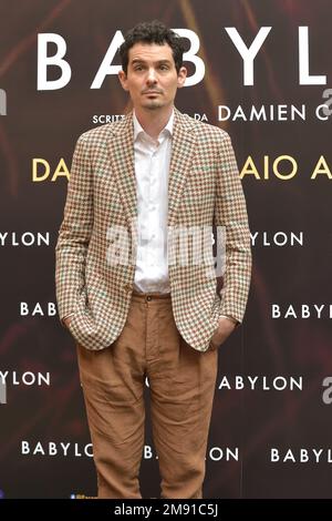 Rom, Italien. 16. Januar 2023. ROM, ITALIEN - JANUAR 16: Regisseur Damien Chazelle nimmt am 16. Januar 2023 am Babylon Film Fotoanruf im Hotel De La Ville in Rom Teil. Kredit: dpa/Alamy Live News Stockfoto