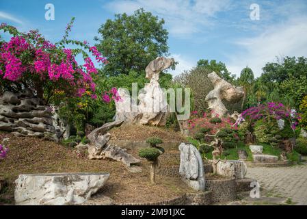 Der Million Years Stone Park in der Nähe der Stadt Pattaya in der Provinz Chonburi in Thailand, Thailand, Pattaya, November 2022 Stockfoto