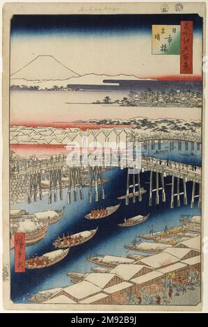 Nihonbashi, Clearing After Snow, Nr. 1 in 100 berühmten Ausblicken auf Edo Utagawa Hiroshige (Ando) (Japanisch, 1797-1858). Nihonbashi, nach Schnee aufräumen, Nr. 1 in 100 berühmten Ansichten von Edo, 5. Monat 1856. Holzblockdruck, Bild: 13 3/8 x 8 3/4 Zoll (34 x 22,2 cm). Wie kann eine einzige Komposition die Stadt Edo in der Mitte des 19. Jahrhunderts dokumentieren? Drei ikonische Bilder der japanischen Kultur während der Zeit von Hiroshige sind in diesem Aufdruck vereinigt, der ausgewählt wurde, um die Serie vorzustellen: Im Hintergrund die perfekte Form des Fuji, Symbol der Natur und des Göttlichen; auf der rechten Seite Stockfoto