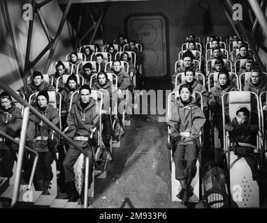 WENN WELTEN KOLLIDIEREN, Filmen Sie 1951 Paramount Pictures. Die Crew der Arche bereitet sich auf die Reise zum Planeten Zyra vor. Stockfoto