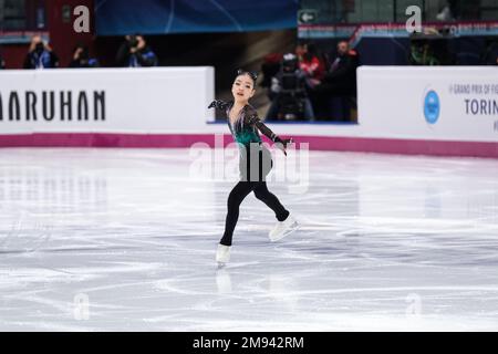 Minsol Kwon (KOR) tritt während des Junior Women - Free Skating des ISU Grand Prix des Eiskunstlauf-Finales Turin in Palavela auf. Stockfoto