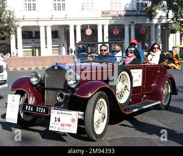 Neu-Delhi, Indien. 15. Januar 2023. Ein altes Auto während der Oldtimer-Rallye des Staatsmanns 56. in Neu-delhi. (Kreditbild: © Indraneel Sen/Pacific Press via ZUMA Press Wire) NUR REDAKTIONELLE VERWENDUNG! Nicht für den kommerziellen GEBRAUCH! Stockfoto