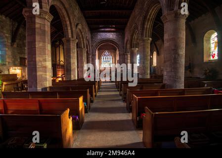 Das Innere der St. Cuthbert's Church, Norham, North Northumberland, England, Großbritannien Stockfoto