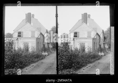 J. Birdsall House, West Gable, Children, Flatbush Avenue gegenüber Fenimore Street, Flatbush, Brooklyn Daniel Berry Austin (Amerikaner, geboren 1863, aktiv 1899-1909). , Ca. 1899-1909. Trockenplatte aus Silber-Gelatine-Glas negativ ca. 1899-1909 Stockfoto