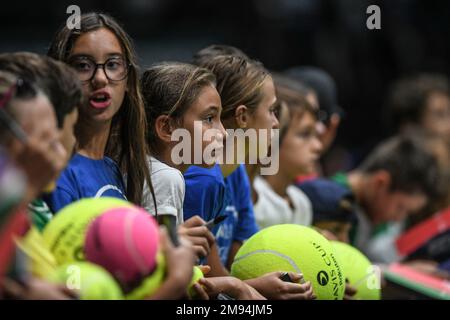 Junge italienische Fans bei den Davis Cup Finals der Gruppe A (Unipol Arena, Bologna) Stockfoto