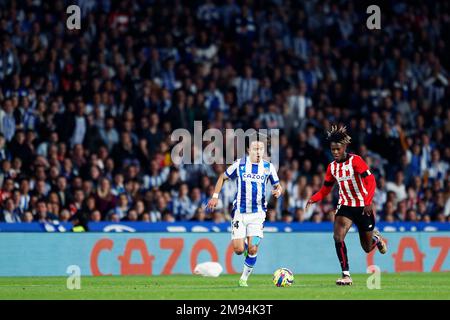 San Sebastian, Spanien. Kredit: D. 14. Januar 2023. Takefusa Kubo (Sociedad), Nico Williams (Bilbao) Fußball : spanisches Spiel "La Liga Santander" zwischen Real Sociedad 3-1 Athletic Bilbao in der reale Arena in San Sebastian, Spanien. Kredit: D .Nakashima/AFLO/Alamy Live News Stockfoto