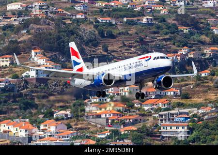 Funchal, Portugal - 16. September 2022: British Airways Airbus A320neo Flugzeug am Flughafen Funchal (FNC) in Portugal. Stockfoto