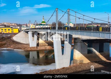 Smolensk. Russland. Autobrücke über den Dnieper River Stockfoto