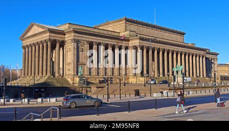 St Georges Hall, von Lime Street, St George's PL, Liverpool, Merseyside, ENGLAND, GROSSBRITANNIEN, L1 1JJ Stockfoto