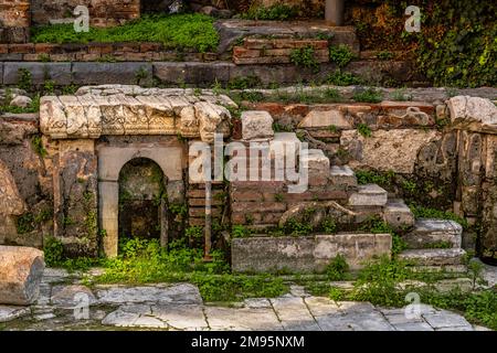 Detail der Orchesterstrukturen, die ursprünglich in Opus Sectile verkleidet waren. Catania, Sizilien, Italien, Europa Stockfoto