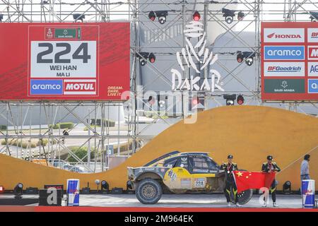 224 WAI Han (chn), MA Li (chn), HANWEI Motorsport Team, SMG, Auto, FIA W2RC, Porträt während des Podiumsfinales des Dakar 2023 in Damman, am 15. Januar 2023 in Damman, Saudi-Arabien - Foto: Julien Delfosse/DPPI/LiveMedia Stockfoto