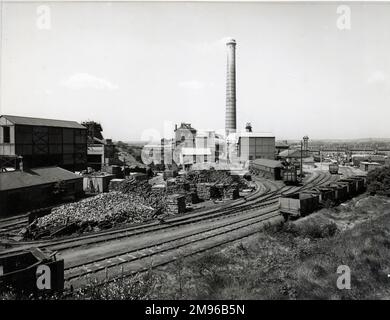 Blick auf die Bestwood Colliery, in der Nähe von Bestwood Village, Nottinghamshire. Die Grube wurde 1967 geschlossen, aber das überlebende Headstock- und Winding House sowie die vertikale Dampfmaschine von 1873 wurden als Teil des lokalen industriellen Erbes erhalten. Stockfoto