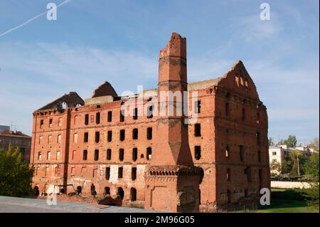 Russland, Wolgograd (Zaryzin, Stalingrad): Die "Rote Mühle", das einzige Gebäude, das noch übrig ist aus der Schlacht von Stalingrad im Zweiten Weltkrieg zwischen August und Januar (1942/43). Stockfoto