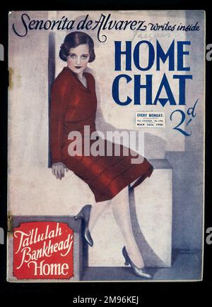 Titelseite des Magazins „Home Chat“ mit einem Artikel von Senorita de Alvarez und einem Artikel auf Tallulah Bankhead's Home, mit einem Porträt der Schauspielerin auf dem Cover, in einem dunkelroten Kleid. Stockfoto