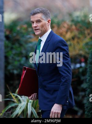 London, Großbritannien. 17. Januar 2023. Mark Harper, Verkehrsminister, in der Downing Street für eine Kabinettssitzung. Kredit: Mark Thomas/Alamy Live News Stockfoto