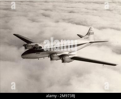 De Havilland DH114 Heron 2D, G-ARTI, Esandar, in den Zeichen von E S & A Robinson (Holdings). Stockfoto