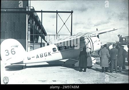 Lockheed DL-1A Vega, G-ABGK, Puck, in Mildenhall vor dem Rennen von MacRobertson England nach Australien. Stockfoto