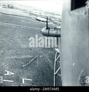 Graf Zeppelin, LZ 127, Landung im Hanworth Aero Park aus Deutschland, 18. August 1931. Stockfoto
