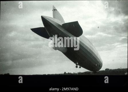 Graf Zeppelin, LZ 127, Landung im Hanworth Aero Park aus Deutschland, 18. August 1931. Stockfoto
