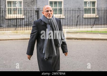 London, Großbritannien. 17. Januar 2023. Nadhim Zahawi, Abgeordneter, Vorsitzender der Konservativen Partei, Minister ohne Portfolio. Minister der konservativen Partei in der Downing Street für die wöchentliche Kabinettssitzung. Kredit: Imageplotter/Alamy Live News Stockfoto