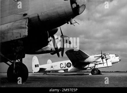 Avro 683 Lancaster GR III-BE (Seitenansicht) diente als RAF-Premier-Schwerbomber, die Lancaster verdoppelte sich später als Seepatrouille. Stockfoto