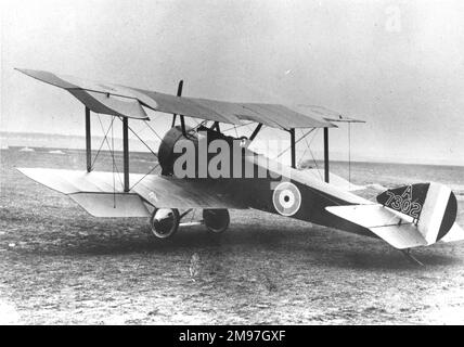 Sopwith Hup Einsitzer, erstmals im Frühjahr 1916 geflogen. In Frankreich im Mai 1916 bewertet; die Auslieferungen beginnen Ende Oktober 1916. Verwendet während der Schlacht von Arras, Frühjahr 1917. Hier sehen Sie die Seriennummer EINE 7302. Stockfoto