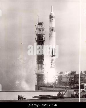 Martin SM-68 Titan ICBM kurz nach dem Start. Stockfoto