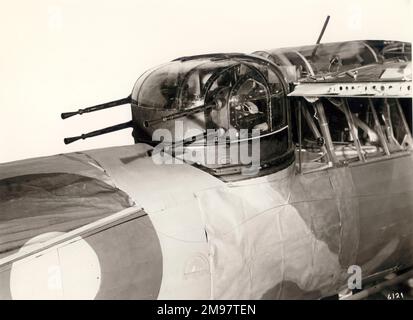 Ein Modell eines Boulton Paul Typ-A Mk3-Geschützs, der direkt hinter dem Cockpit eines Westland Lysanders angebracht ist. Dieses Projekt wurde nicht fortgesetzt. Stockfoto