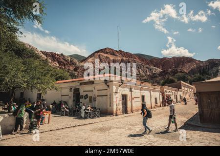 Die Straßen von Purmamarca, Argentinien, Ecken Stockfoto