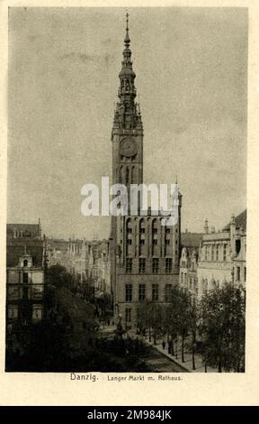 Der Turm des Rathauses der Stadt Danzig, Deutschland (jetzt Danzig, Polen). Es handelte sich um einen autonomen Stadtstaat, der zwischen 1920 und 1939 bestand, gemäß den Bestimmungen des Versailler Vertrags nach dem 1. Weltkrieg, der aus etwa 200 Städten bestand, wobei der Ostseehafen Danzig die Hauptstadt war. Danzig wurde zwischen Deutschland und Polen errichtet und stand unter dem Schutz des Völkerbunds. Der Stadtstaat wurde 1939 vom Nazi-Regime abgeschafft und später 1945 von der Sowjetarmee überfallen. Stockfoto