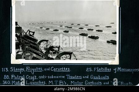 D-Day Invasion Forces, Normandie, Frankreich, Juni 1944. Die Originalüberschrift enthält Details zur Anzahl der Schiffe: 113 Schlaufen, Fregatten und Korvetten, 25 Flotten von Minenräumern, 80 Patrouillenfahrzeuge, U-Boot-Schleppnetze und -Kanonenboote, 360 Motorstarts, MTBs, Kanonenboote und PT-Boote. Stockfoto