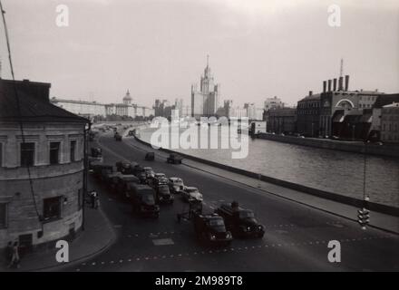 Blick auf Moskau mit Moskva-Fluss, UdSSR. Stockfoto