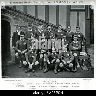 Welsh International Rugby Football Team, 1895, zu der Zeit, als sie gegen England spielten: Williams (Touch Judge), Jackson, Mills, Pearson, Boucher, Elsey, Selwyn Biggs, Nicholl, Hannen, Watts, Gould, Graham, Thomas, Badger, Bancroft, Davies. Stockfoto