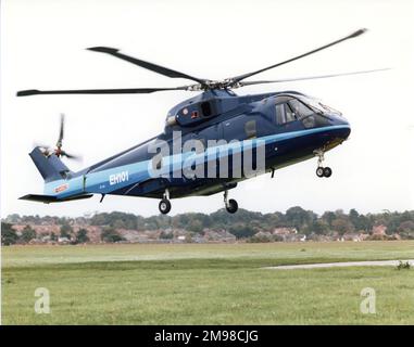 Eh Industries (später AgustaWestland) EH101 PP1, ZF641, der erste von neun Vorserien-Hubschraubern, kurz nach ihrem ersten Flug am 9. Oktober 1987. Stockfoto