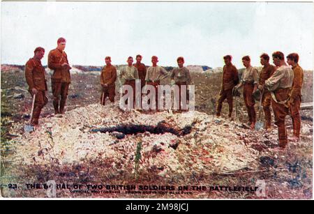 Beerdigung von zwei britischen Soldaten auf dem Schlachtfeld, WW1. Stockfoto