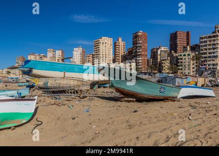 ALEXANDRIA, ÄGYPTEN - 2. FEBRUAR 2019: Werften in Alexandria, Ägypten Stockfoto