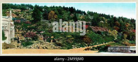 Cragside House, in der Nähe von Rothbury, Northumberland - The Front Drive. Stockfoto