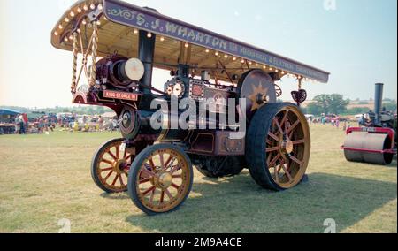 Steam Traction Lok bei einer Dampf-Rallye - Burrell Showmans Road Locomotive Nummer 3489 King George VI Regn. PB 9624, im Besitz von S. J. Wharton. Stockfoto