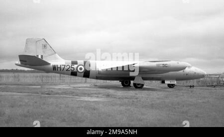Ex Royal Air Force - English Electric Canberra B.2 WH725, erhalten im Imperial war Museum Duxford. WH725 wurde am 25. Mai 1953 geliefert und am 8. März 1972 entzogen. Stockfoto