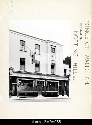 Foto von Prince of Wales PH, Notting Hill, London. Die Hauptseite des Aufdrucks (hier abgebildet) zeigt: Linke Seite in der Ansicht. Auf der Rückseite des Aufdrucks (auf Anfrage erhältlich) ist Folgendes angegeben: Trading Record 1938 . 1961 für den Prince of Wales, Notting Hill, London W11 4NJ. Seit Juli 2018 . Jetzt Büro und Wohn Stockfoto