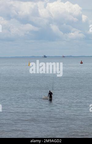 Fischer am Strand von Barra in Salvador bahia nordöstlich von brasilien Stockfoto