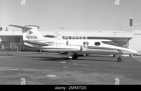 Gates Learjet 24 N232R (msn 24-131), von Dart Industries Inc. Am 14. Mai 1971. Stockfoto