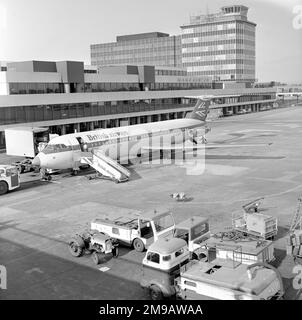 BAC One-Eleven-510ED G-AVMV (msn 149) von British Airways am Flughafen Manchester am 28. Juni 1975. Stockfoto