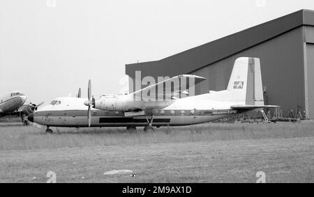 Handley Page HPR.7 Dart-Herald G-APWC (msn 151) von Autair, gelagert am Flughafen Luton, vor der Ausfuhr nach Kolumbien für LAU (Lineas Aereas La Urraca) als HK-715 „Bochica“. Stockfoto