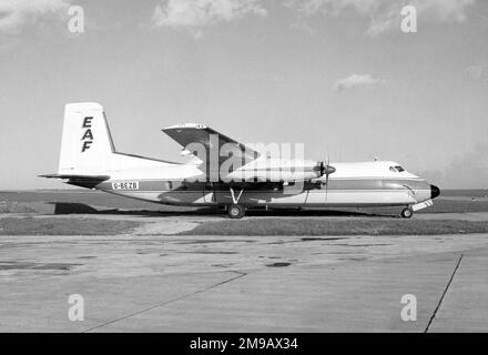 Handley Page HPR.7 Dart-Herald 209 G-BEZB (msn 174), von Express Air Services, am Flughafen East Midlands (Castle Donington), im November 1977. Stockfoto