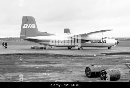 Handley Page HPR.7 Dart-Herald G-AYMG (msn 179) von British International Airways am Flughafen Exeter. Stockfoto