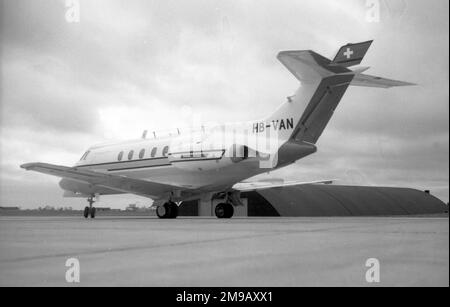 Hawker Siddeley HS.125 Serie 1B/521 HB-VAN (msn 25063), Alport, am Flughafen Belfast-Aldergrove. Stockfoto