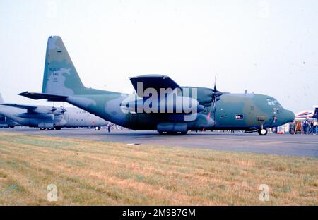 United States Air Force (USAF) - Lockheed HC-130N Hercules 90-2103 (msn 382-5294), der 210. Rettungsschwadron Alaska ANG mit Sitz in Kulis, bei der RAF Fairford im Juli 1994 für das Royal International Air Tattoo. Stockfoto