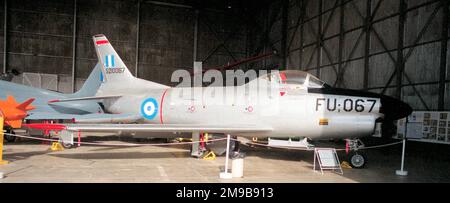 Nordamerikanische F-86D-50-NA Sabre 52-10067 (MSN 190-792), ausgestellt im Hellenic Air Force Museum, auf Tatoi ab, Dekeleia, Griechenland Stockfoto