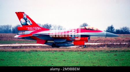 Force Aerienne Belge - General Dynamics F-16AM Fighting Falcon FA86 (msn 6H-86), vom 350. Geschwader 1. Flügel. (Force Aerienne Belge - Belgische Luftwaffe). Stockfoto